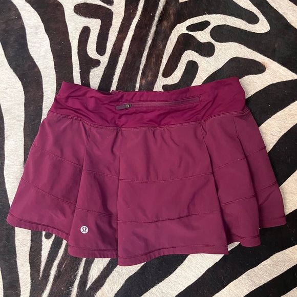 Lululemon skirt size 4 - Picture 1 of 3